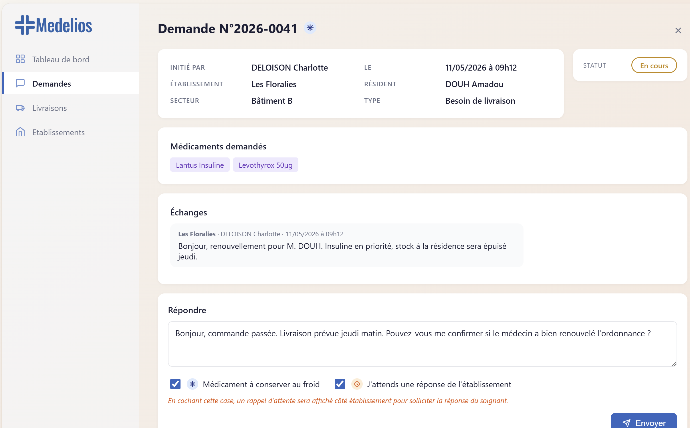 Capture de l'application Medelios, détail d'une demande et réponse côté pharmacie